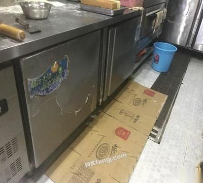 江西宜春超值出售全套廚房設備，含雙層烤箱等，僅售3000元